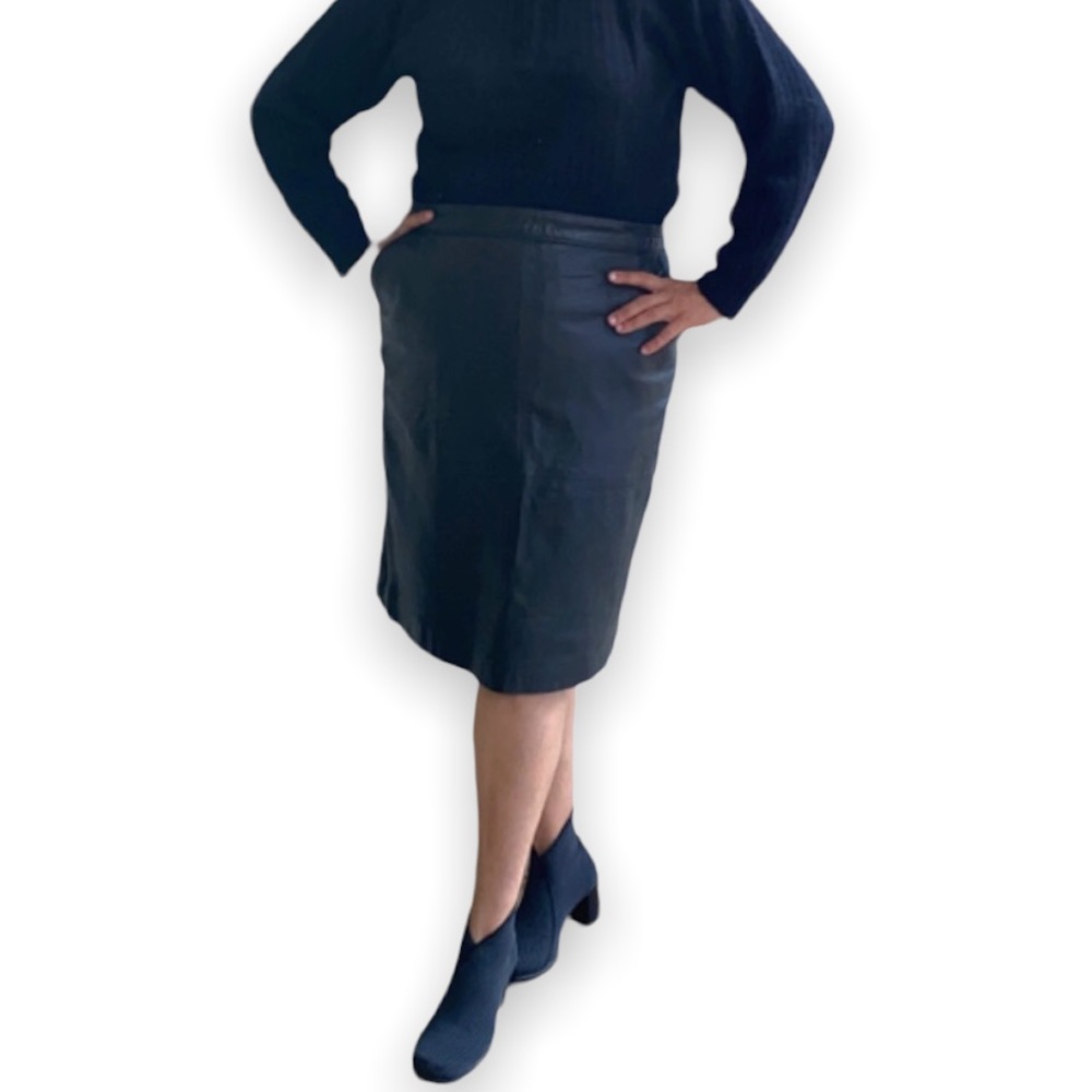 Vintage Le’ Baz 90s black genuine leather skirt with pockets